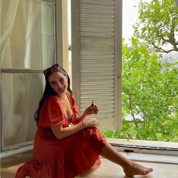 Meet your Posher, Delaney - Picture 2 of 4